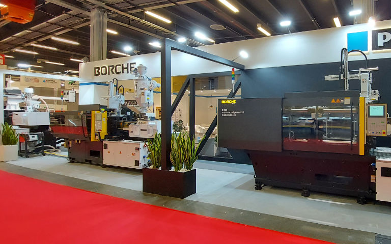 博創(chuàng)攜五臺(tái)智能注塑機(jī)霸氣亮相波蘭PLASTPOL展會(huì)